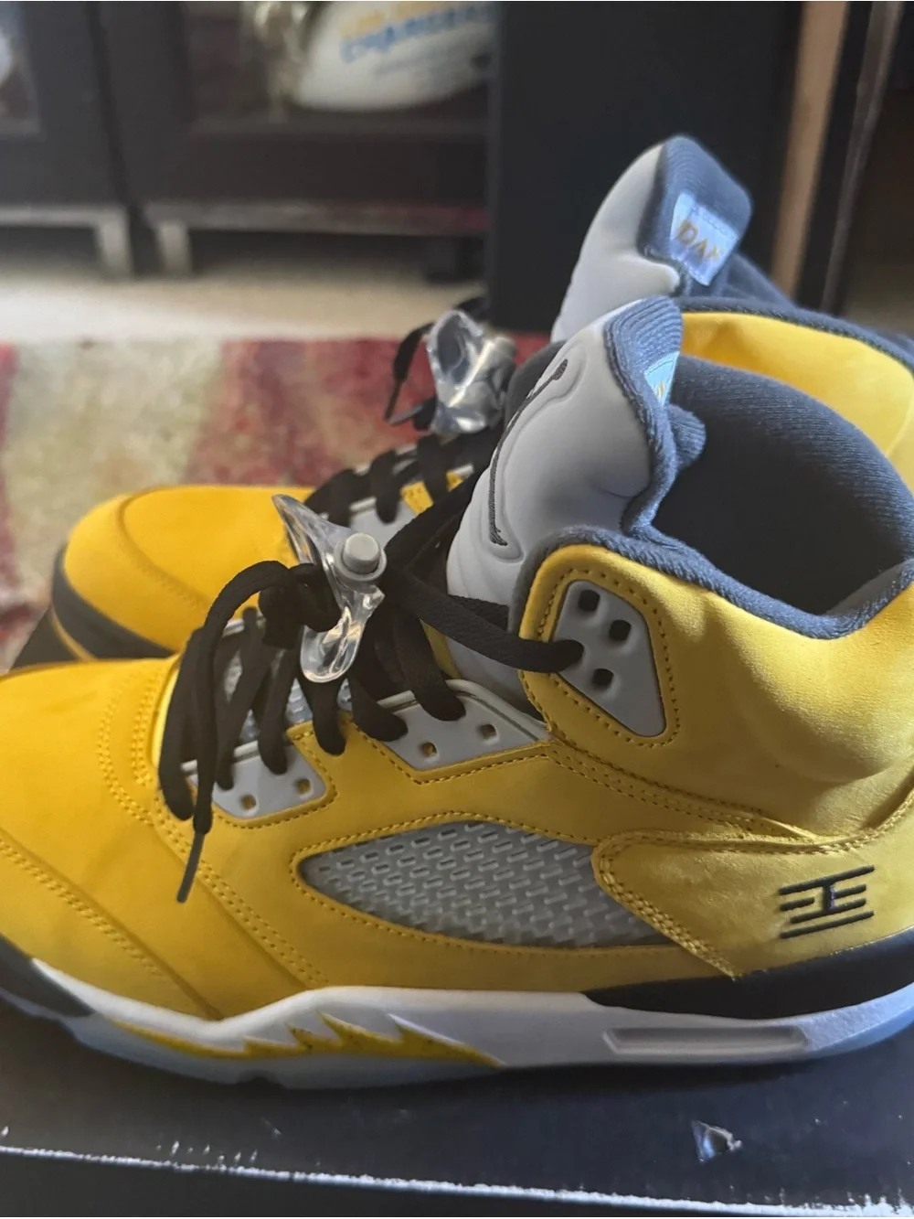 Air Jordan Retro 5 Tokyo